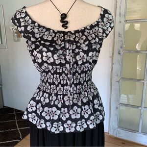 Eclectic flower print special pattern mini ruffle & laser cut detail top